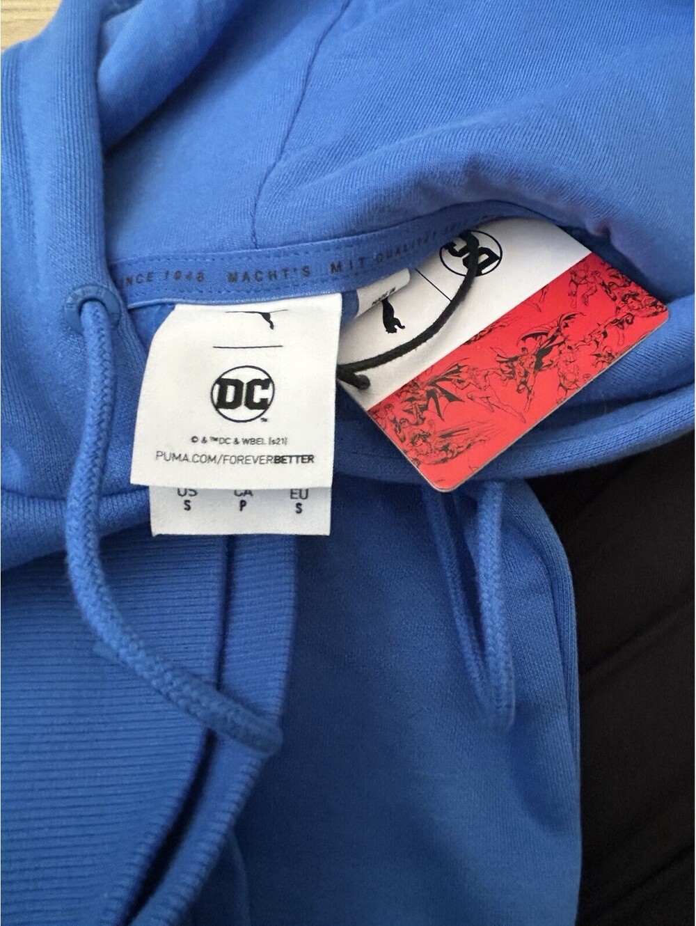 DC Wonder Woman's Blue Hooded Embroidered Patch Sweatshirt Size Small - Picture 7 of 7